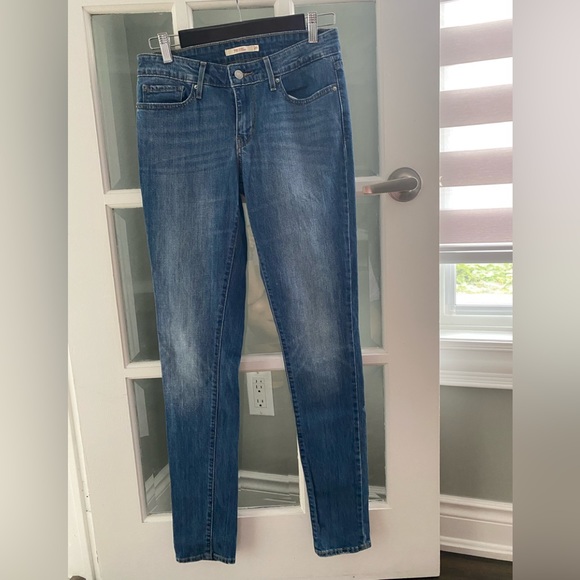 Levi’s woman’s jeans - Picture 1 of 7